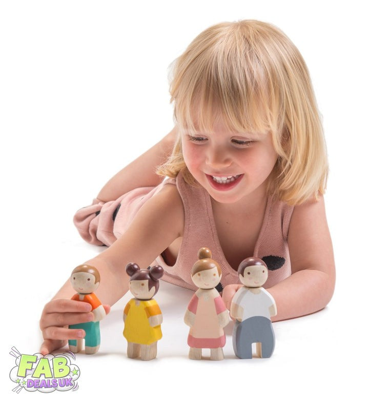 The Leaf Family Dolls Wooden Dolls 1:12 Scale