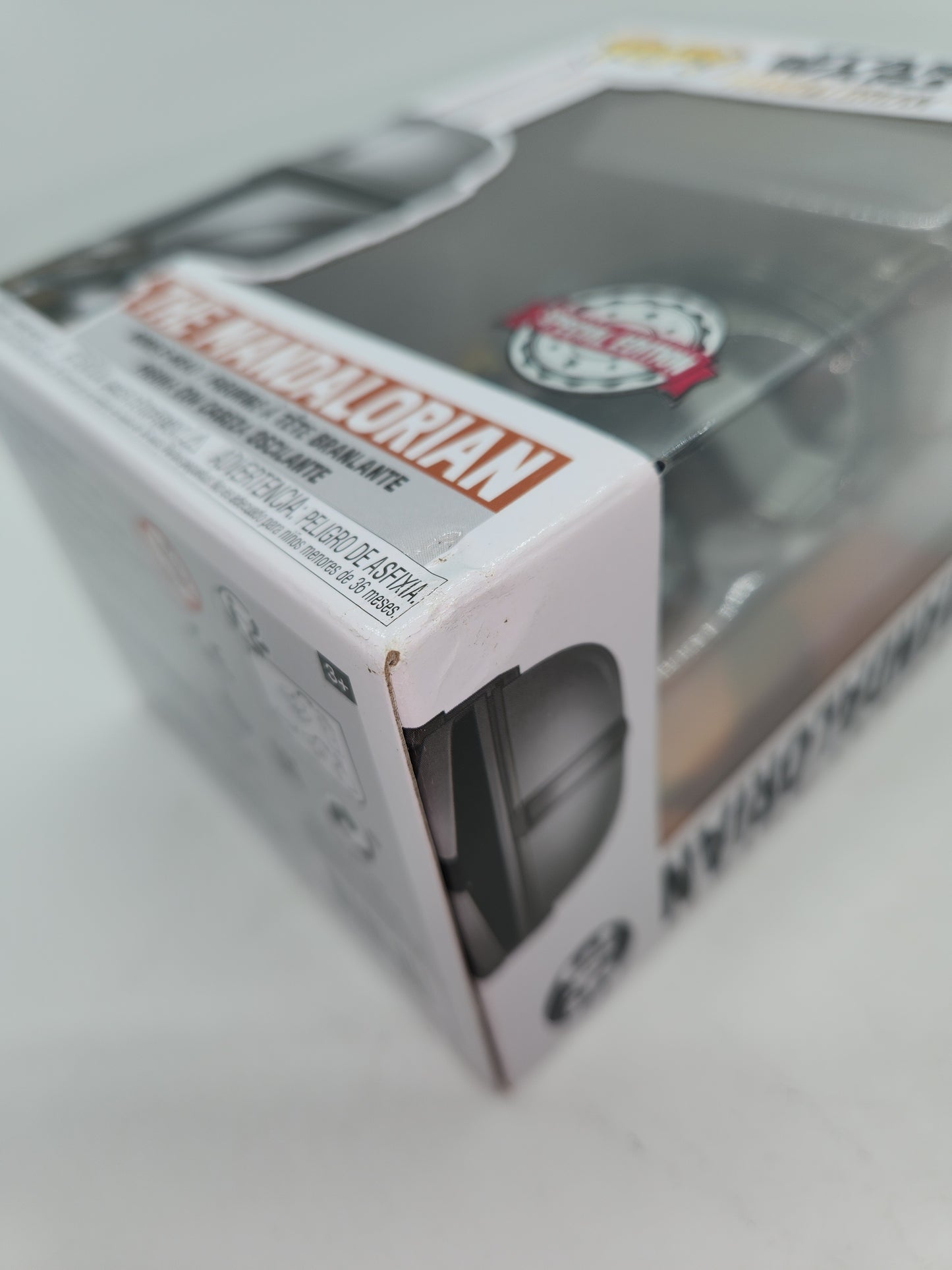 #345 The Mandalorian SPECIAL EDITION Star Wars Funko Pop