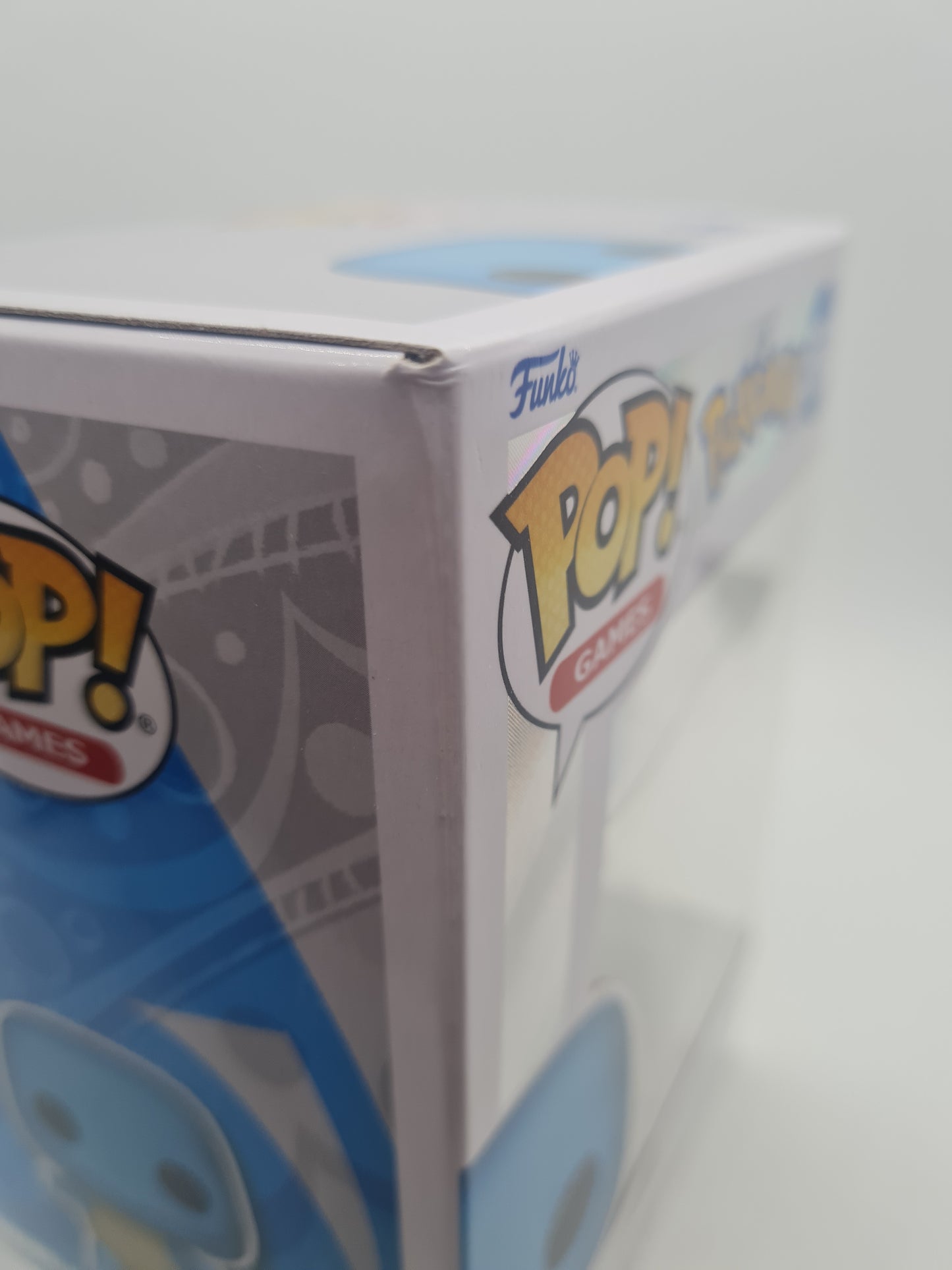 #504 Squirtle PEARLESCENT POKEMON CENTRE Games Funko Pop