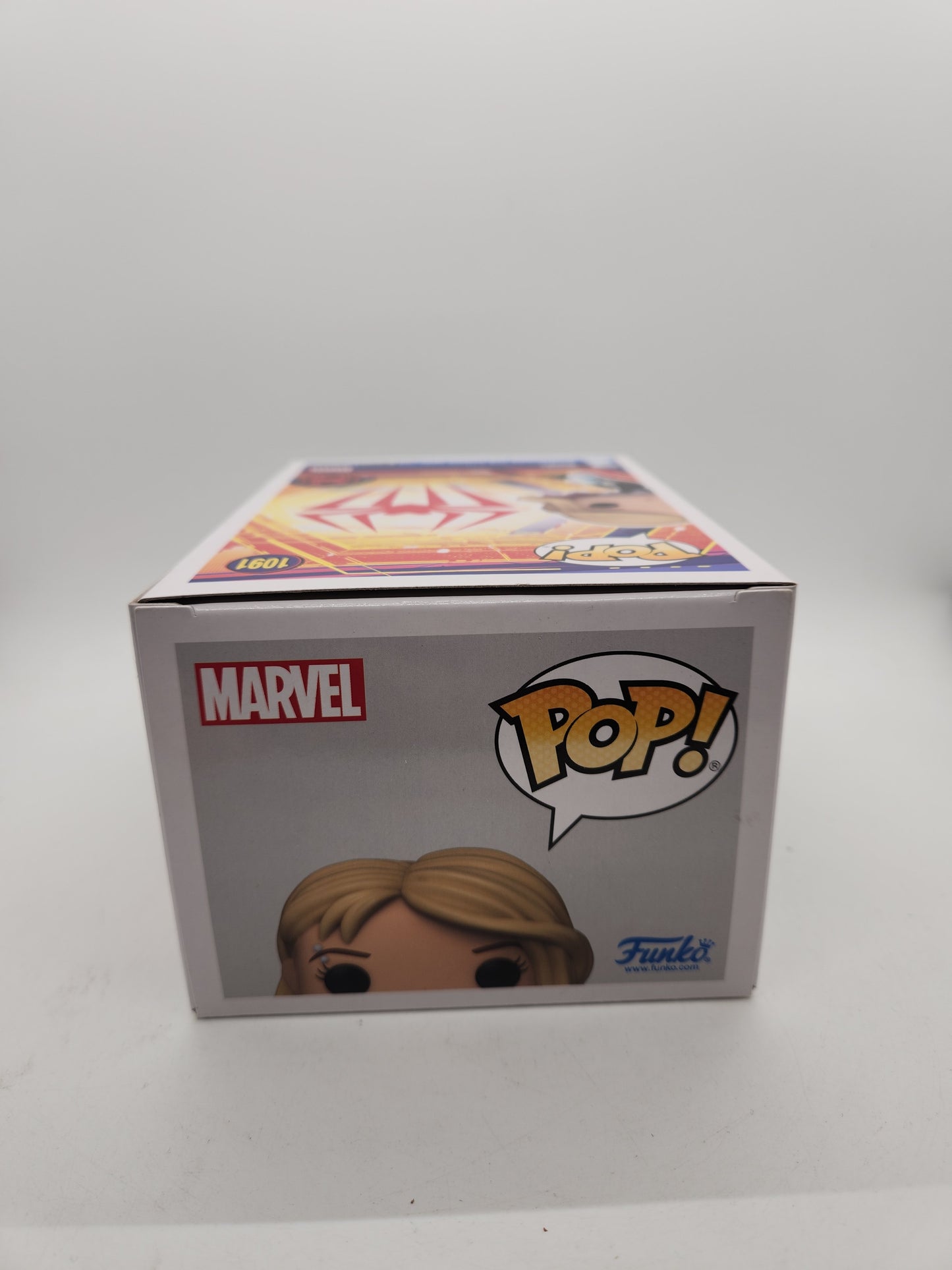 #1091 Spider-Gwen COLLECTOR CORPS EXCLUSIVE Spider-Man Marvel Funko Pop