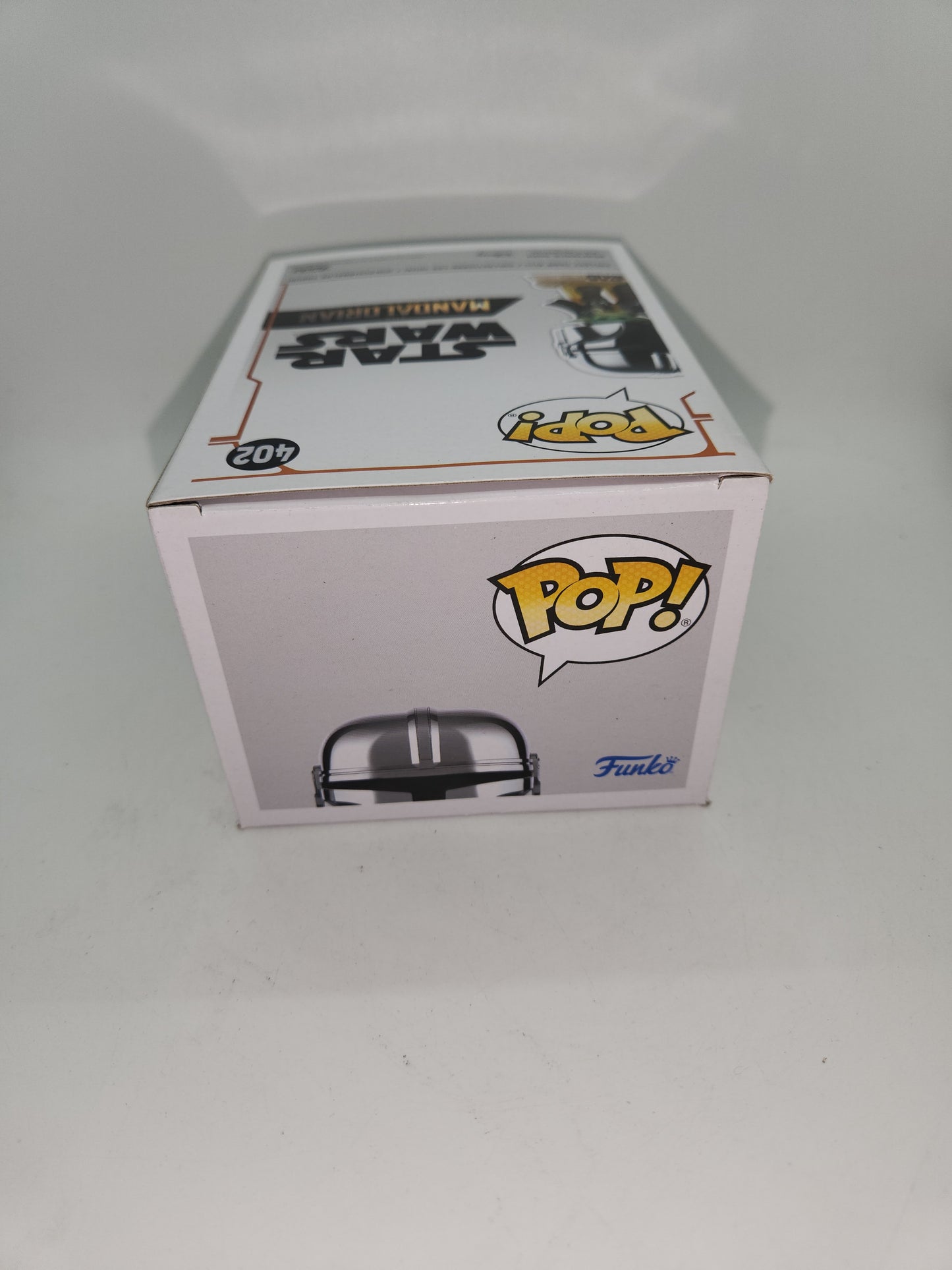 #402 The Mandalorian With Grogu AMAZON EXCLUSIVE Star Wars Funko Pop
