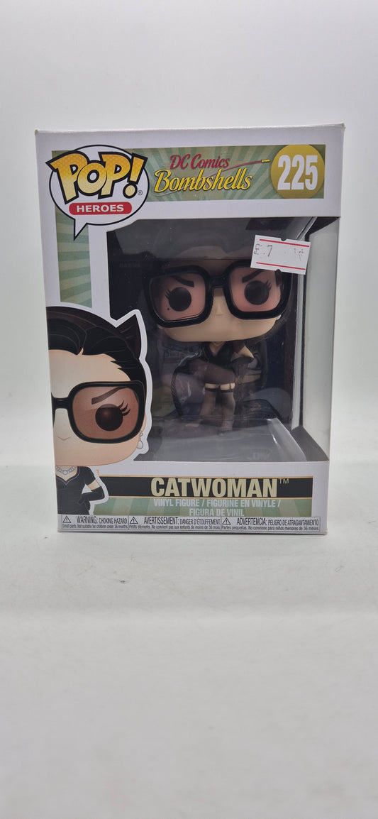 #225 Catwoman DC Bombshells Heroes Funko Pop